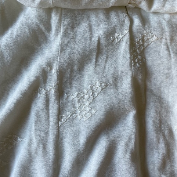 White Romper with White embroidered detailing - Picture 7 of 7